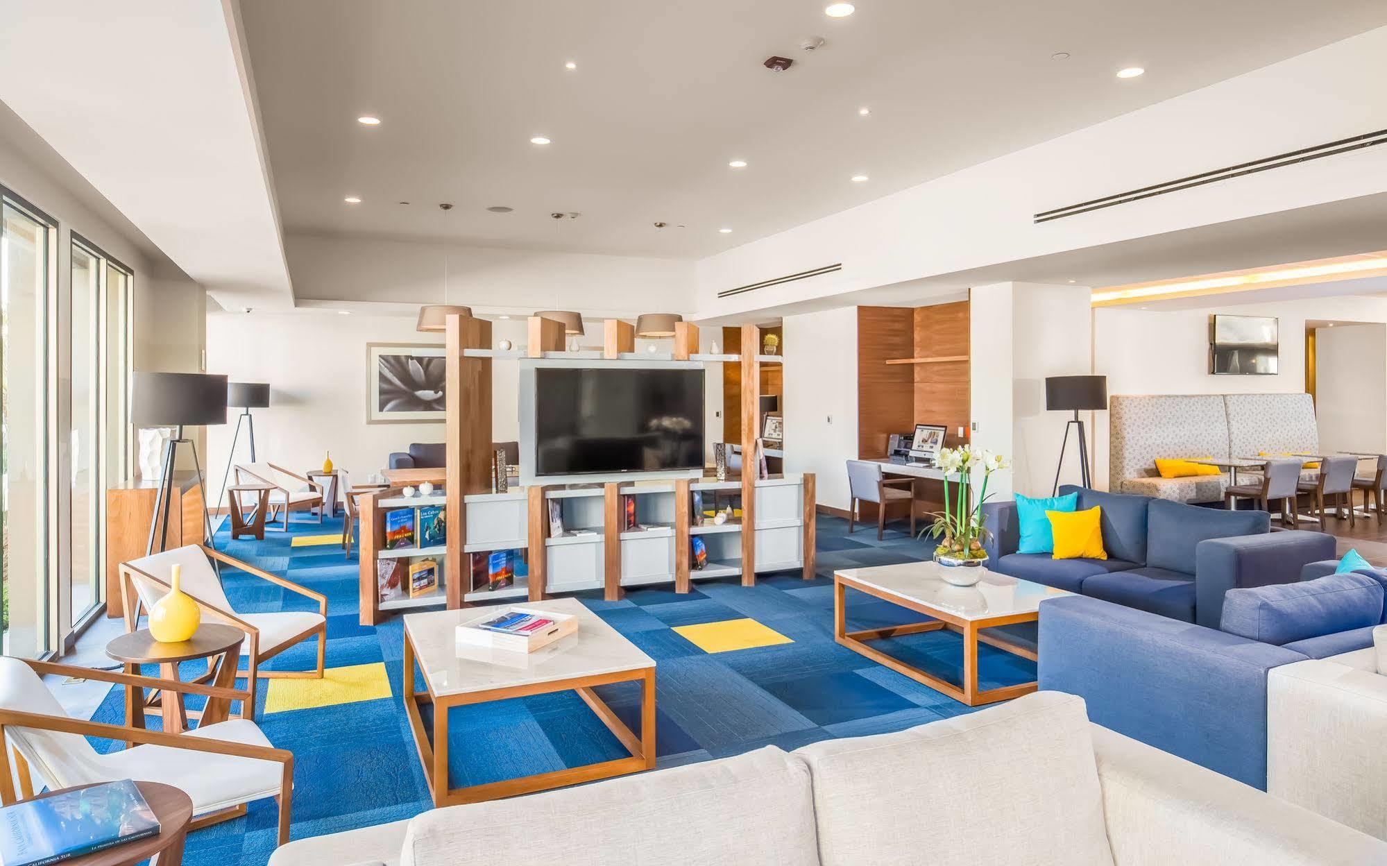 ハンプトン イン アンド スイーツ ロス カボス San José del Cabo エクステリア 写真